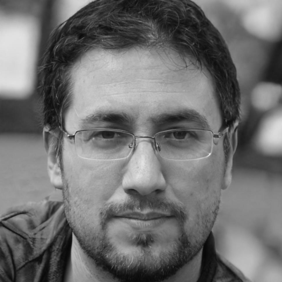 Dmitri Kowalczyk, Senior Financial Analyst
